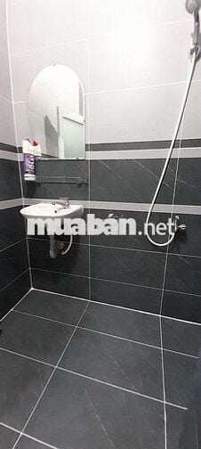 cho thuê nhà nguyên căn hẻm Dương Q Hàm P5 GV