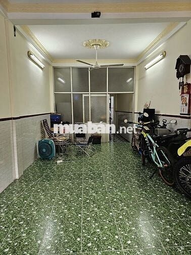 BÁN NHÀ HUỲNH VĂN BÁNH HẺM XE HƠI PHƯỜNG 13 52m2 SỔ VUÔNG CHỈ 9.7TY TL