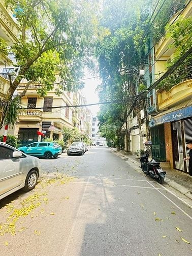 Bán nhà phố Minh Khai, Hai Bà Trưng 72m, 5 tầng, mt 5.5m. Giá: 21.8 tỷ