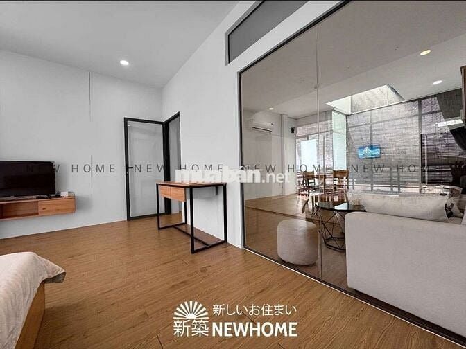 Căn Hộ 1 Phòng Ngủ 45M2 Ban Công Lầu 6 View City Gần Quận 3