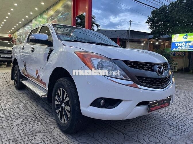 Mazda BT 50 2015 3.2L 4x4 AT - hai cầu đi vườn