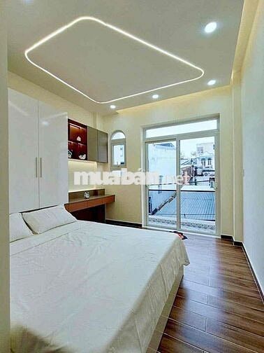 Bán Nhà 55m2. xây mới. 3 phòng. ( có phòng tầng trệt) Lê Hoàng Phái