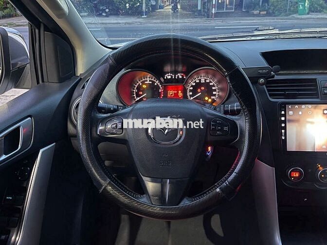 Mazda BT 50 2015 3.2L 4x4 AT - hai cầu đi vườn