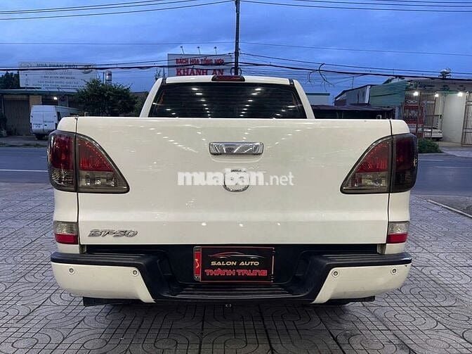Mazda BT 50 2015 3.2L 4x4 AT - hai cầu đi vườn