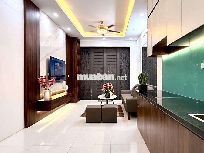 🏡 Nhà Đẹp Khương Đình – 5 Tầng Hiện Đại, Nội Thất Sang Trọng