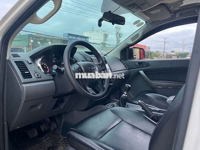 Ford Ranger 2016 XLS 2.2L 4x2 MT - Xe đẹp xuất sắc