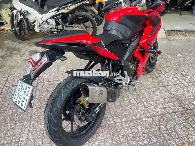 Kawasaki Bajaj Rs200 máy zin biển số thành phố
