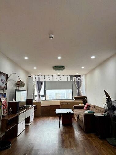 Bán CH toà CT2 CC Park View, số 3 Vũ Phạm Hàm,121m2,3N,2WC,giá14.65 tỷ