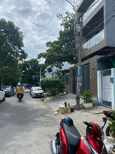 Bán nhà MT đường số 12 KDC Bình Hưng B/C, 6x20m, 3 tầng