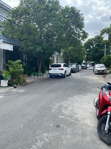 Bán nhà MT đường số 12 KDC Bình Hưng B/C, 6x20m, 3 tầng