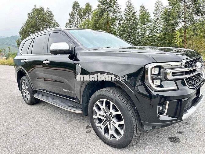 Chính chủ mua từ mới cần bán ev titanium 4x4 2024