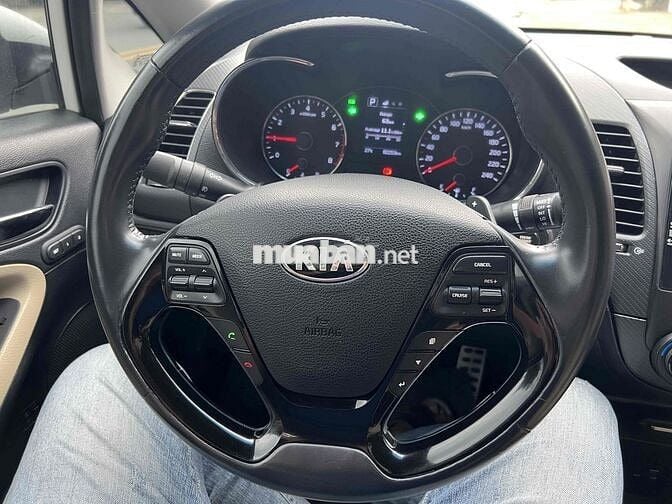 Kia Cerato Tự Động 2016