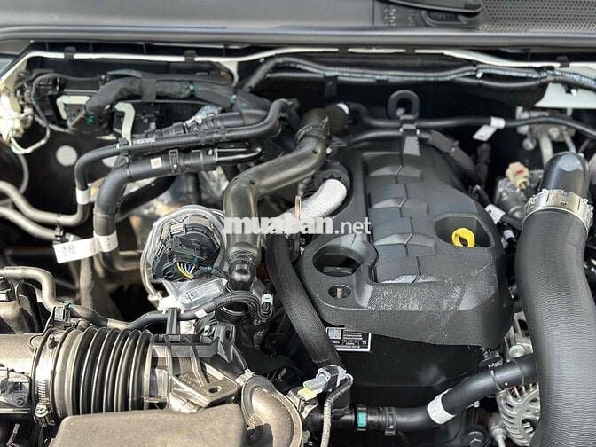 FORD RANGER XLS 4X4 2023 TRẮNG LƯỚT