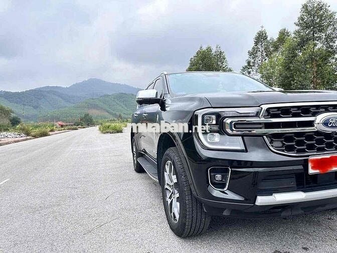 Chính chủ mua từ mới cần bán ev titanium 4x4 2024