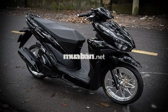 Xe máy Honda Vario 125 đời 2020 màu đen