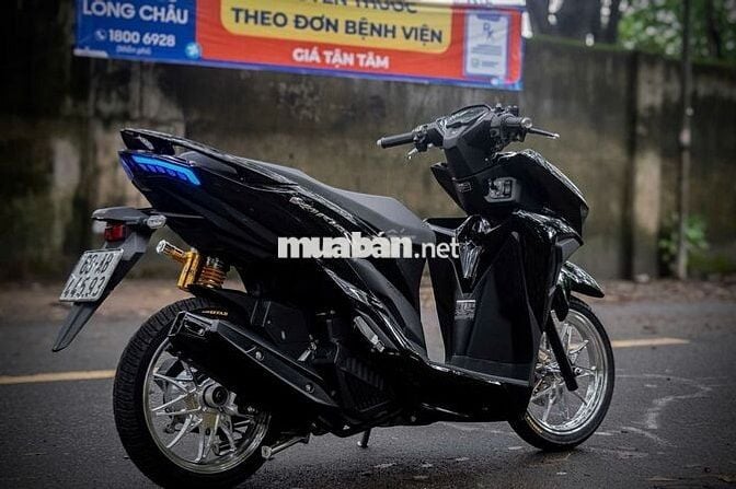 Xe máy Honda Vario 125 đời 2020 màu đen