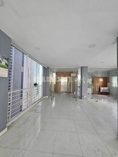 HOT- MBKD TRỐNG SUỐT 110m2 Q5 - GIÁP Q1