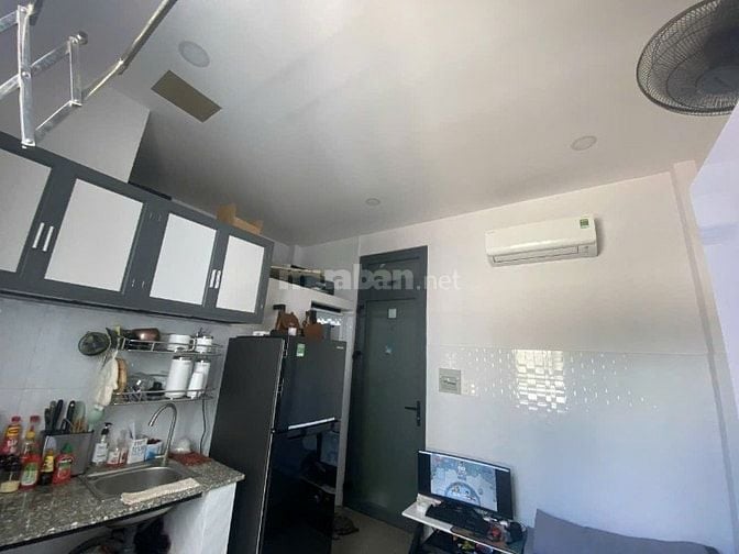 Góc 2 MT Nghĩa Phát P6 Tân Bình - DT 6,3x10m - 6 tầng, HĐT 50tr/tháng