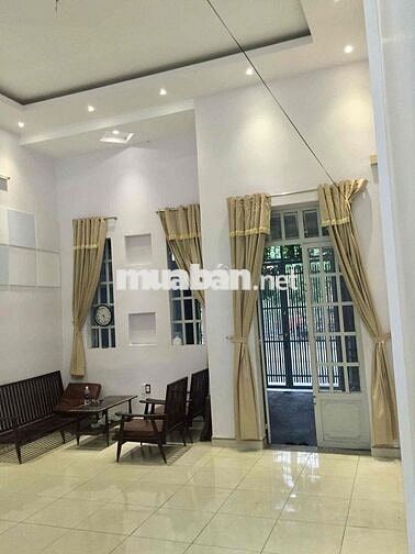 Cho thuê nhà gần Phở Huỳnh Trâm,/QL13,p.HBP hẻm xe tải giá 9tr