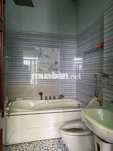 Mt đường 11 dt 114m2. View sông sát vạn phúc. Sieu hiếm HBP gia 8,2 ty