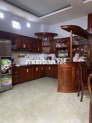 Mt đường 11 dt 114m2. View sông sát vạn phúc. Sieu hiếm HBP gia 8,2 ty