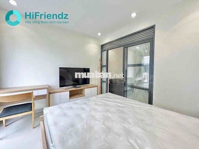 Cho thuê căn hộ mới khai trương full nội thất ban công