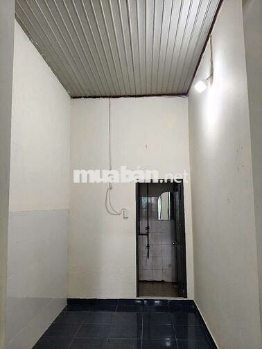 Cho thuê nhà nguyên căn, có gác.