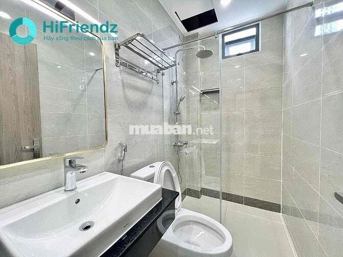 Cho thuê căn hộ mới khai trương full nội thất ban công