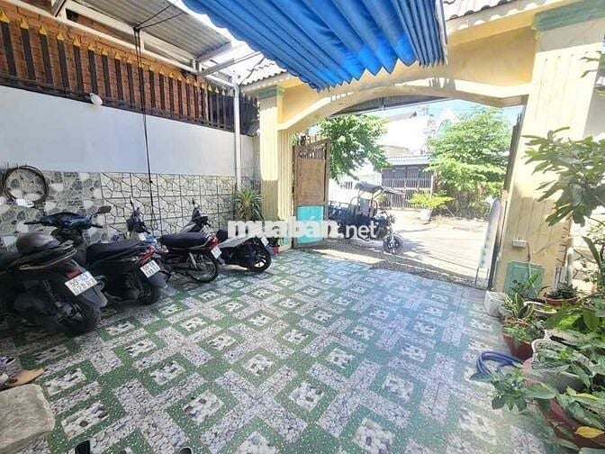 CHỈ 5,7 TỶ BÁN NHÀ MẶT TIỀN ĐƯỜNG NGUYỄN THỊ THẢNH, DT 107m2 CÓ DÒNG T