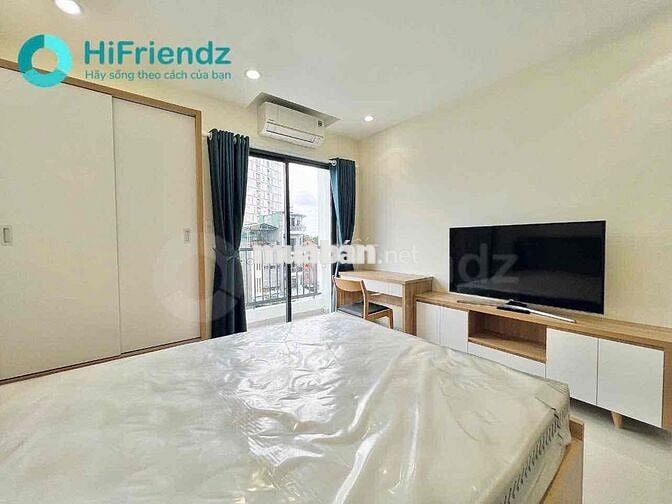 Cho thuê căn hộ mới khai trương full nội thất ban công