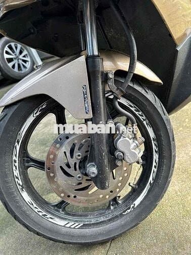 Honda Airblade 110 Fi màu vàng đồng 3D hoa văn