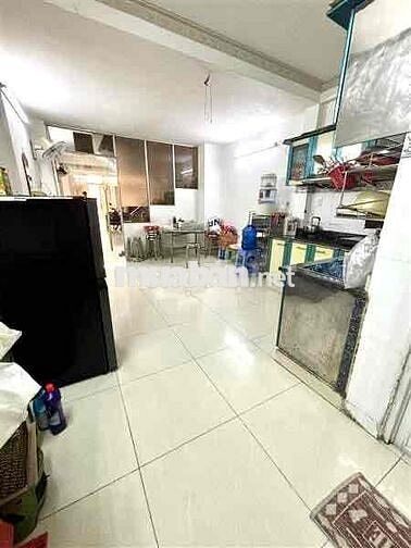 Mặt tiền Bình Phú- vị trí trung tâm đắt địa Quận 6- ngang 4 dài 20