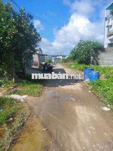 BÁN GẤP LÔ ĐẤT 125M², VỊ TRÍ ĐẸP NGAY KHU CÔNG NGHIỆP TÂN ĐỨC