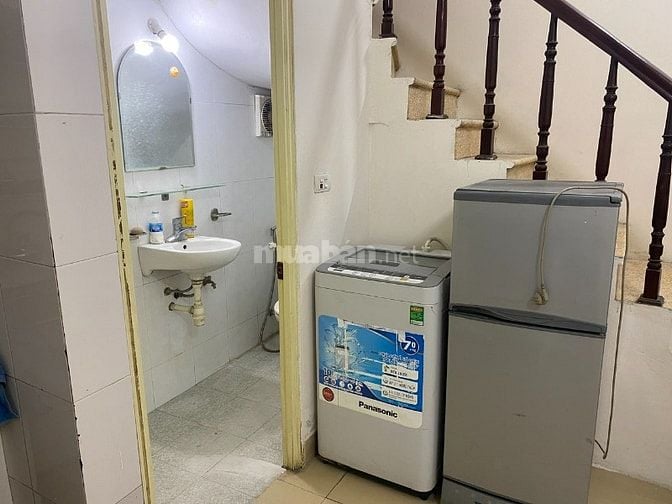 CHO THUÊ NHÀ RIÊNG KHÉP KÍN TRONG NGÕ PHỐ TRUNG PHỤNG 