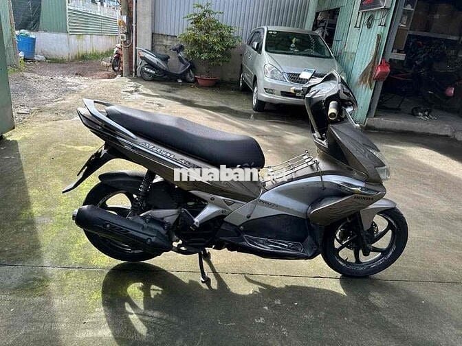 Honda Airblade 110 Fi màu vàng đồng 3D hoa văn