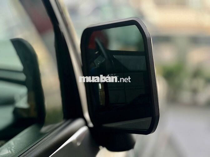 VinFast VF3 2025 màu xám xi măng