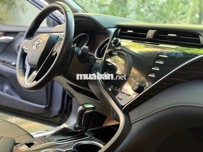 Camry 2.5Q 2019 nhập Thái - xe hãng (GIÁ CÒN GIẢM)