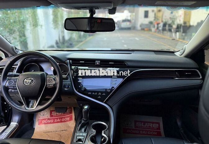 Camry 2.5Q 2019 nhập Thái - xe hãng (GIÁ CÒN GIẢM)