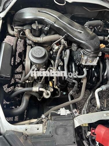 cần bán Toyota Hiace 2016 chính chủ