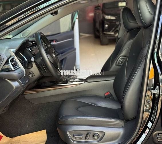 Camry 2.5Q 2019 nhập Thái - xe hãng (GIÁ CÒN GIẢM)