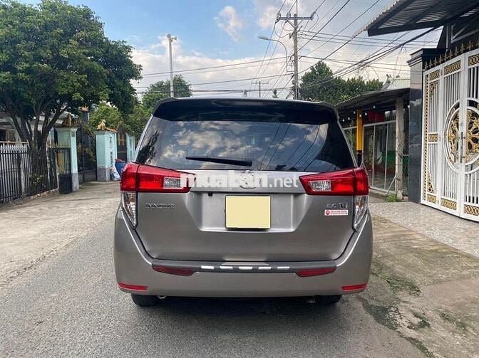 Toyota Innova 2019 2.0E - 158000 km