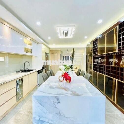 SIÊU HOT NHÀ MỚI SANG TRỌNG - Thành Thái, p12, q10 - Giá 30tr quá rẻ