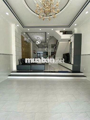 SIÊU PHẨM NGANG 6M - Cách Mạng Tháng 8, p10, quận 10 - Sàn trống suốt