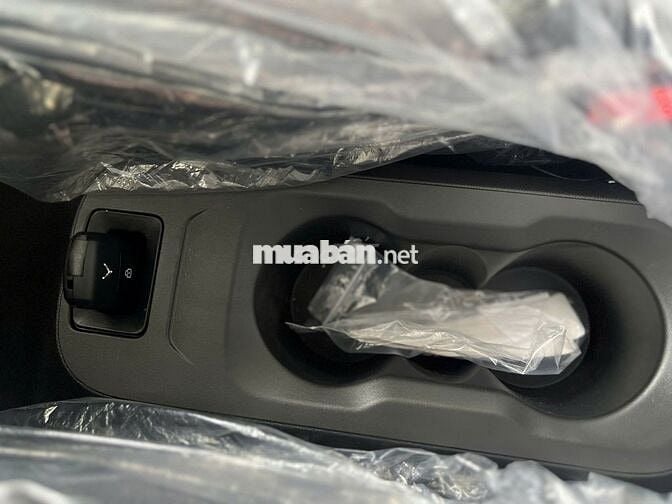 VinFast VF3 2025 màu xám xi măng