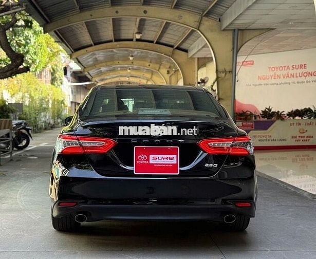 Camry 2.5Q 2019 nhập Thái - xe hãng (GIÁ CÒN GIẢM)