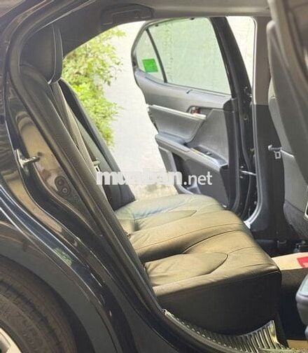 Camry 2.5Q 2019 nhập Thái - xe hãng (GIÁ CÒN GIẢM)