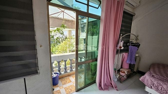 Bán nhà ngõ 5 tầng gần hồ ba mẫu 