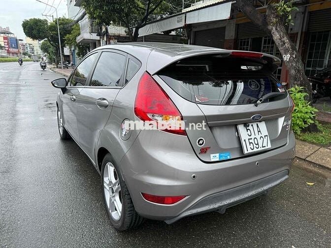 ford firsta 1.6 AT hatchback đăng ký 2012 siêu moi