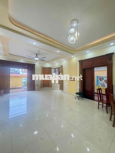 BÁN BIỆT THỰ THẠNH LỘC 29 243m2 FULL THỔ QUẬN 12