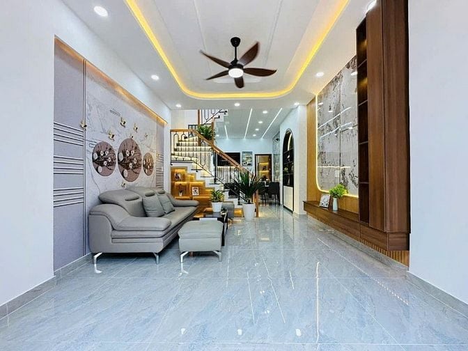 Định cư nước ngoài bán gấp nhà 64m2 Nguyễn Văn Quá, Quận 12, sổ sẵn